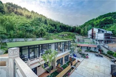 守一份云迹，候一行归人——记从深圳骑行750天3万公里的女警嫁给延边小镇，擦混搭民宿